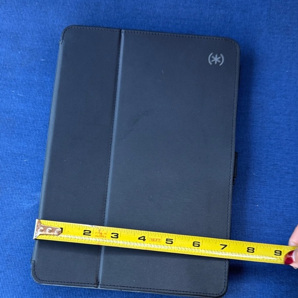 Speck Charcoal Black Tablet Cover - Picture 2 of 5
